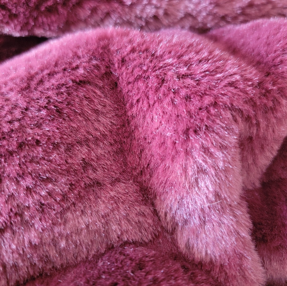 Faux Fur Cropped Jacket - Picture 4 of 4